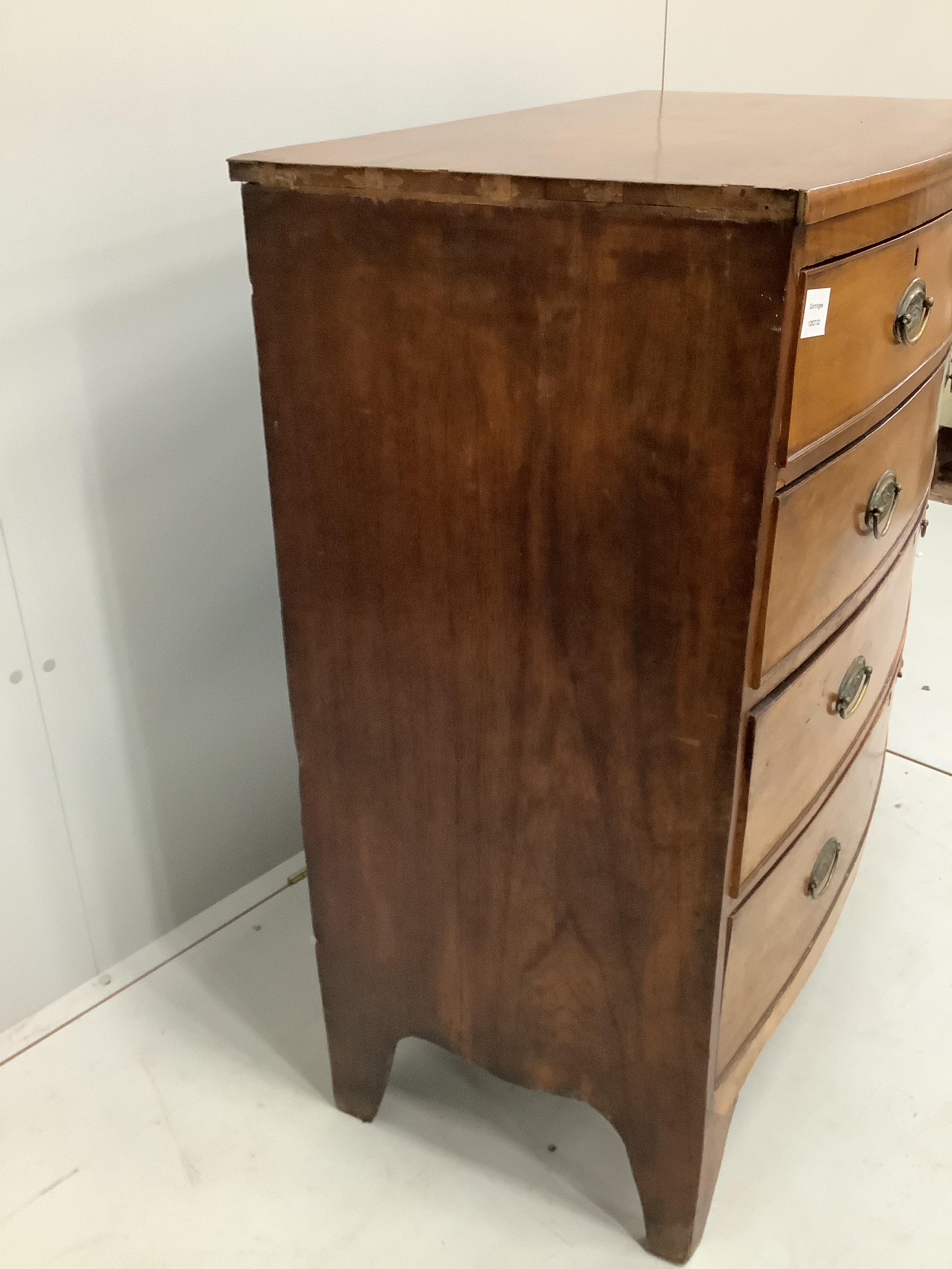 A Regency mahogany bow fronted chest of drawers, width 102cm, depth 51cm, height 104cm